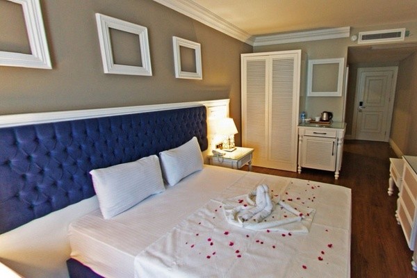 Mara Palace Hotel